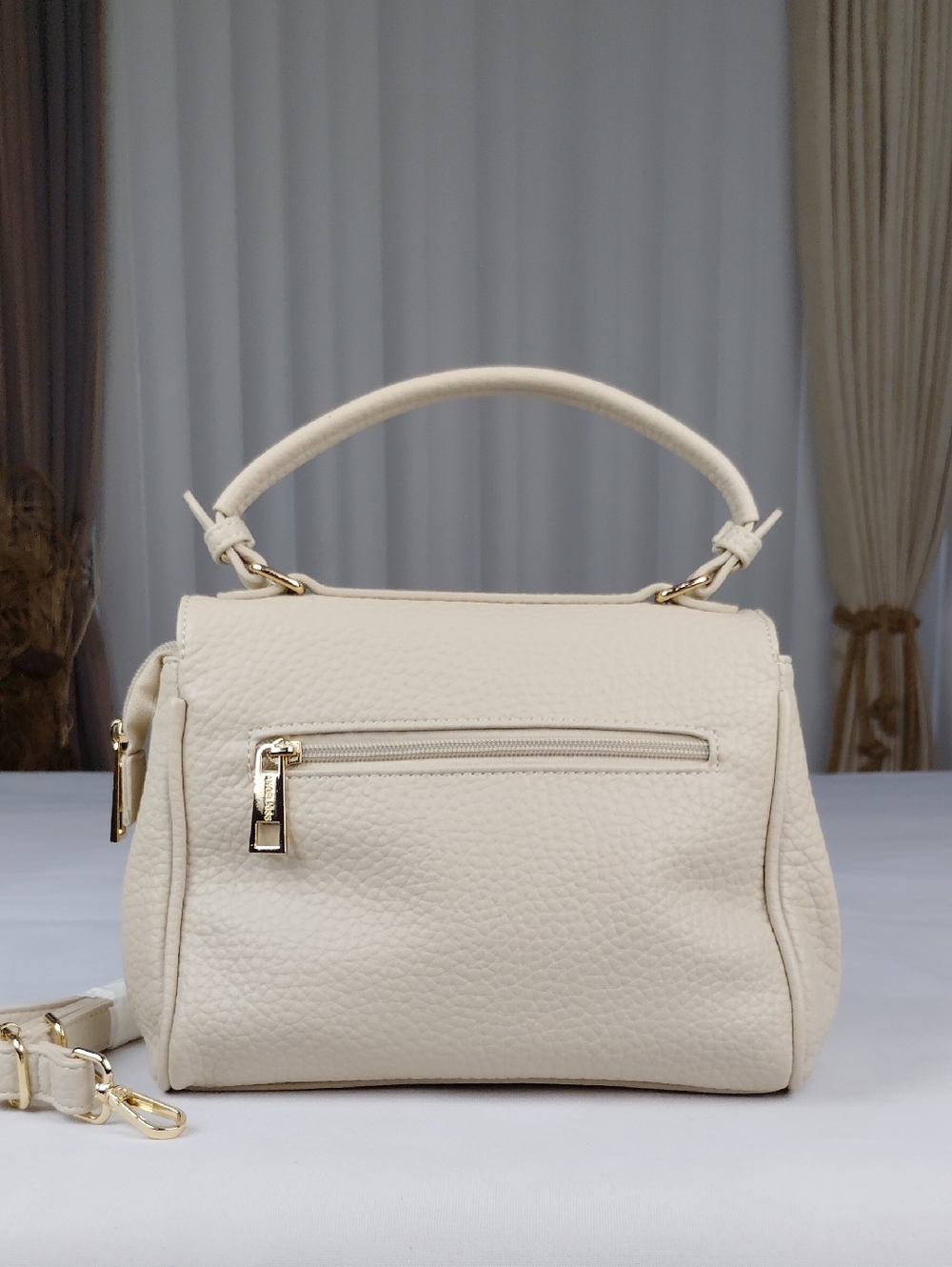 Angel Kiss Cream Tote / Shoulder Bag. - Picture 2 of 14
